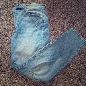 H&M Highwaisted Mom Jeans🤍